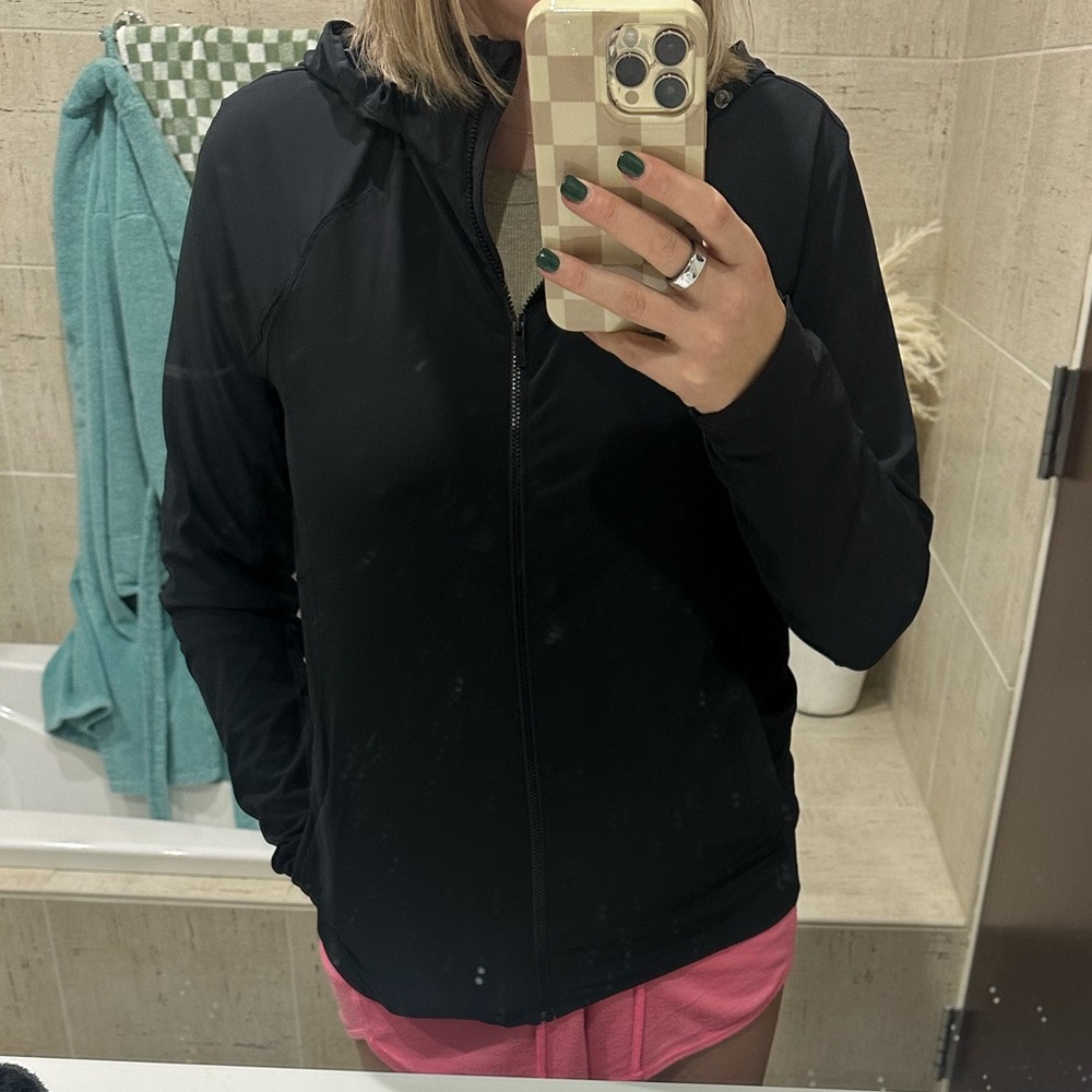 Lululemon rain jacket, black size 6